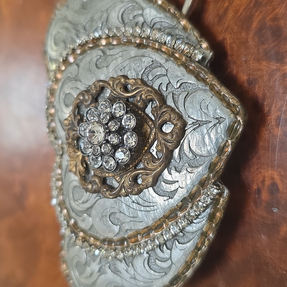 Silver and Gold Heart Belt Buckel with Rhinestones. C&J Inc Is Buckel Maker.